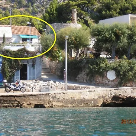 In With Sea View, Balcony, Air Conditioning, Wi-fi *